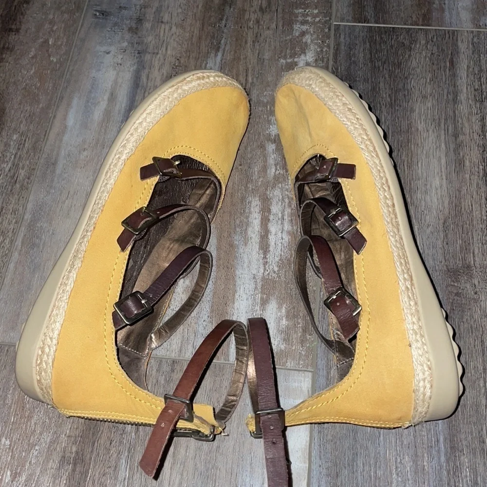 OTBT Suede Leather Buckle Espadrille